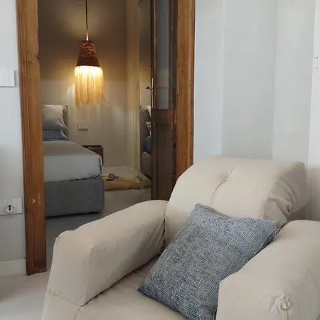 Burbera Apartment *